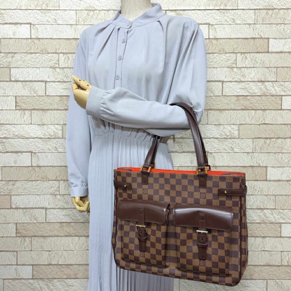 LOUIS VUITTON Authentic Brown Damier Canvas Bag - Picture 2 of 12